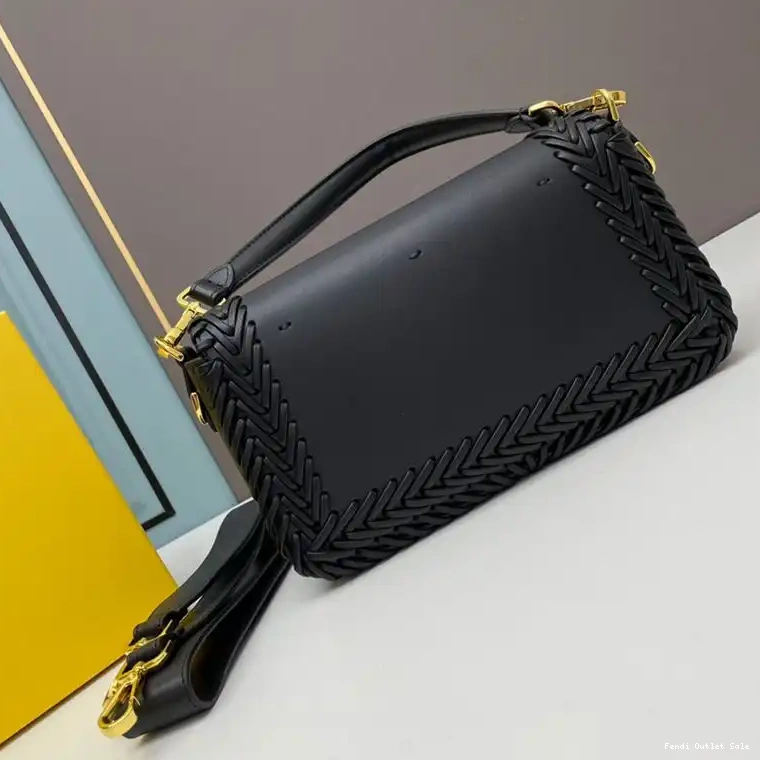 Affordable Stitching Leather Fendi Bag Medium Black In Baguette 0507